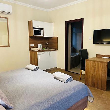 Harmonia Vendeghaz Hotel Miskolc Eksteriør billede