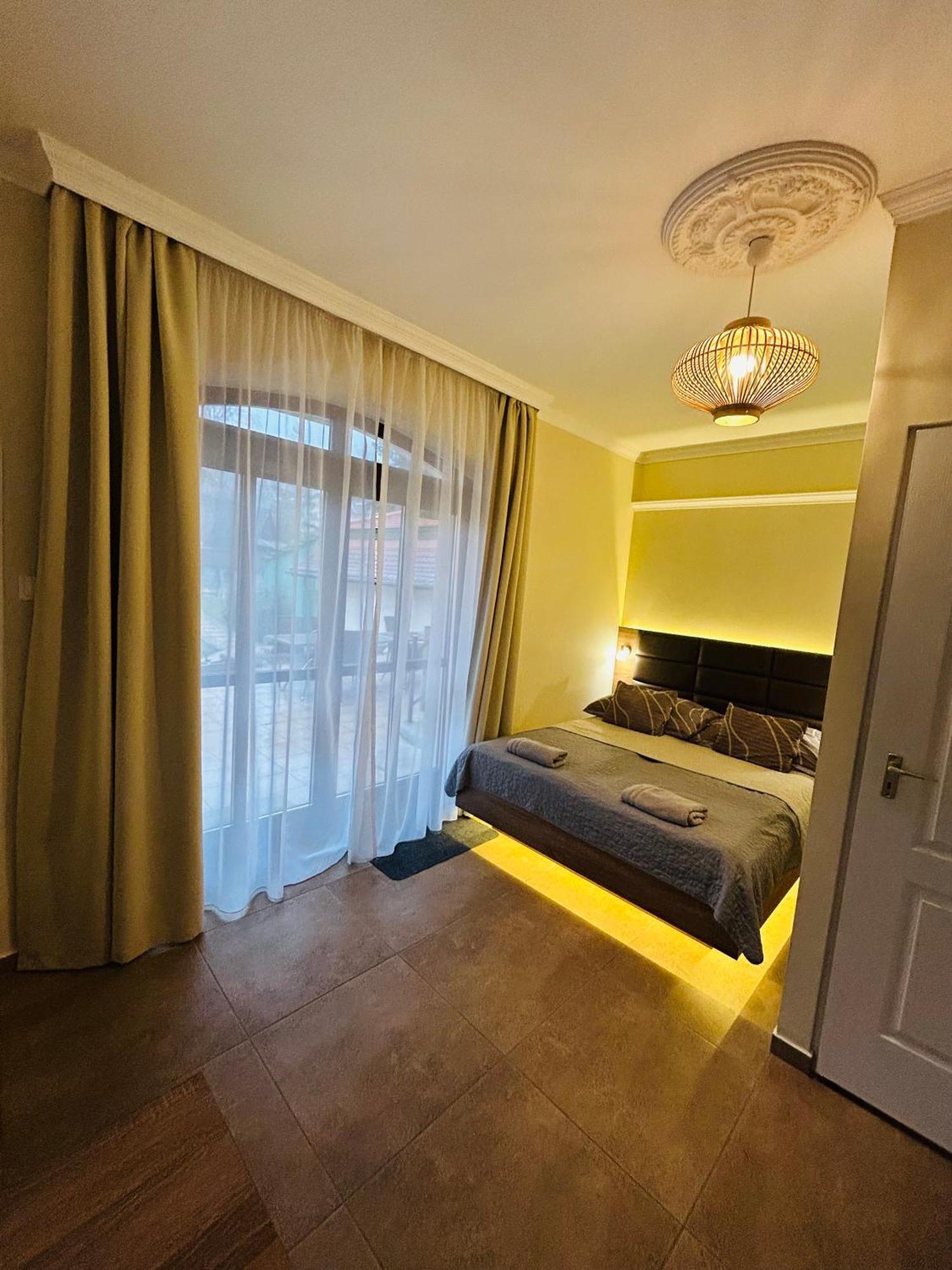 Harmonia Vendeghaz Hotel Miskolc Eksteriør billede