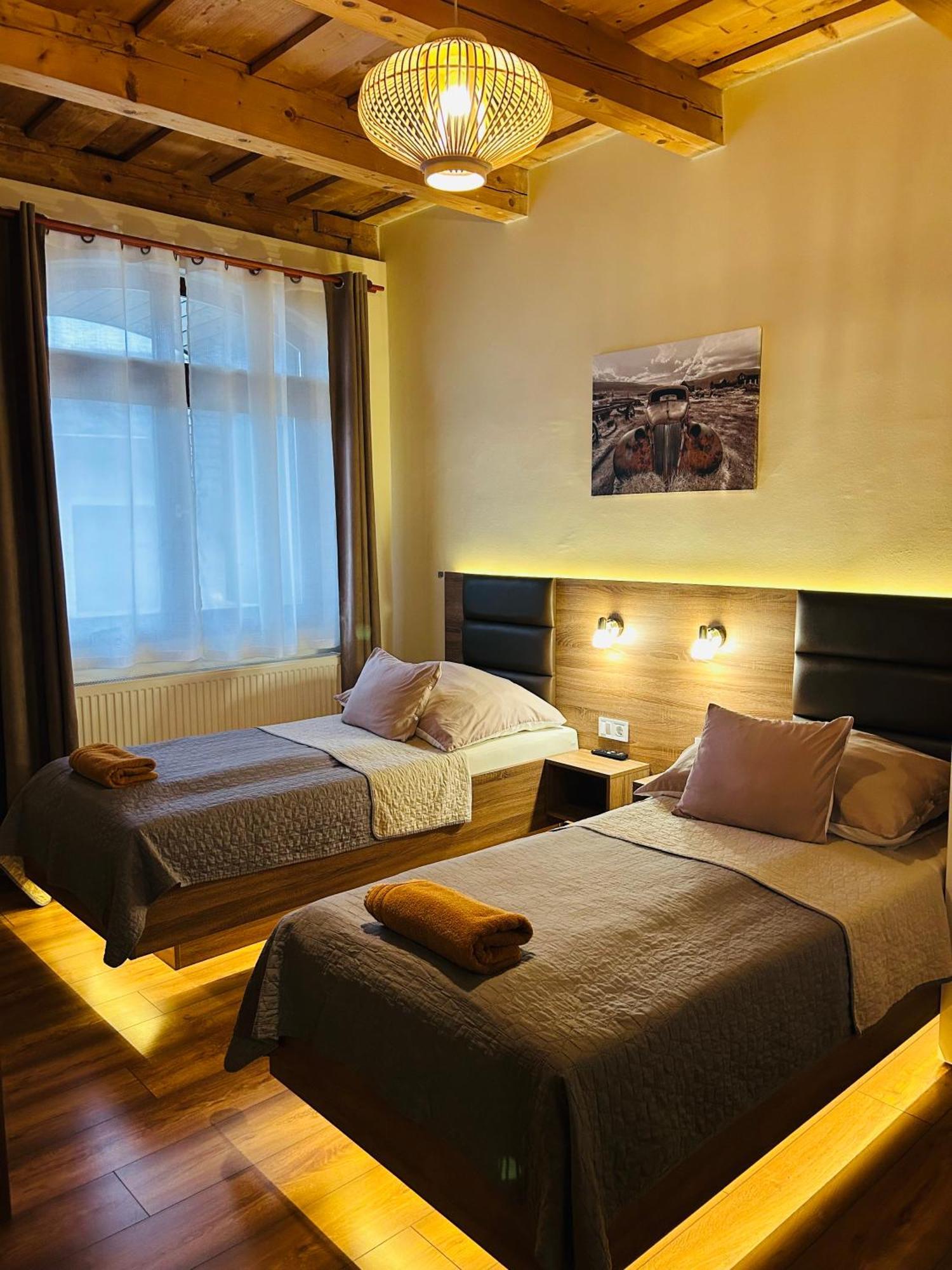 Harmonia Vendeghaz Hotel Miskolc Eksteriør billede