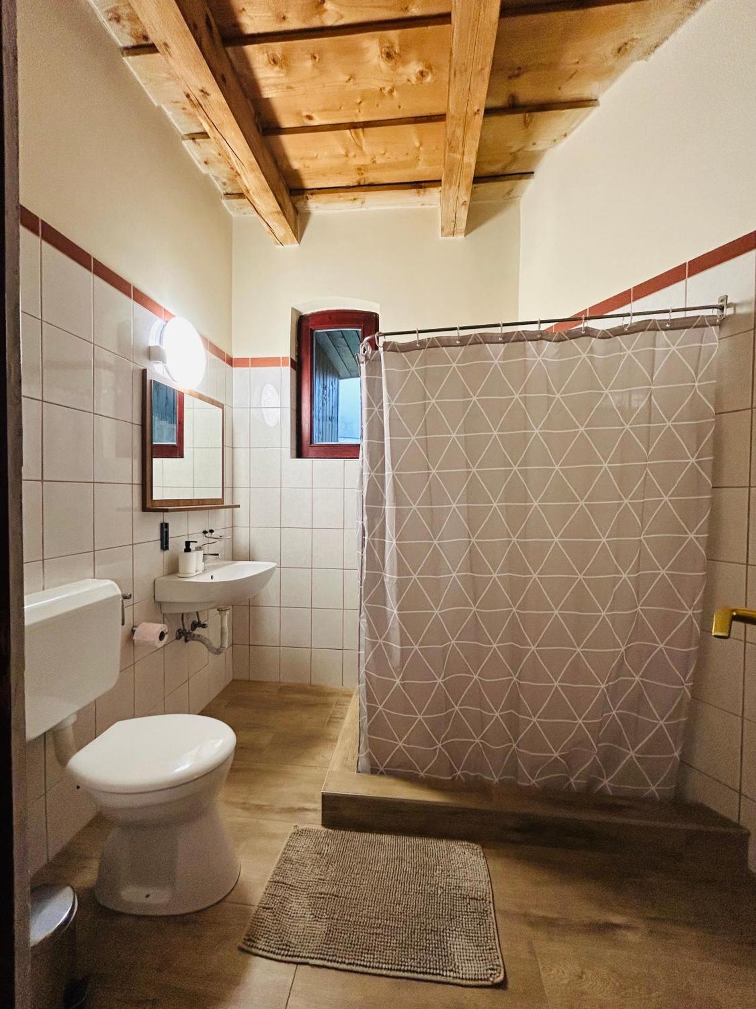 Harmonia Vendeghaz Hotel Miskolc Eksteriør billede