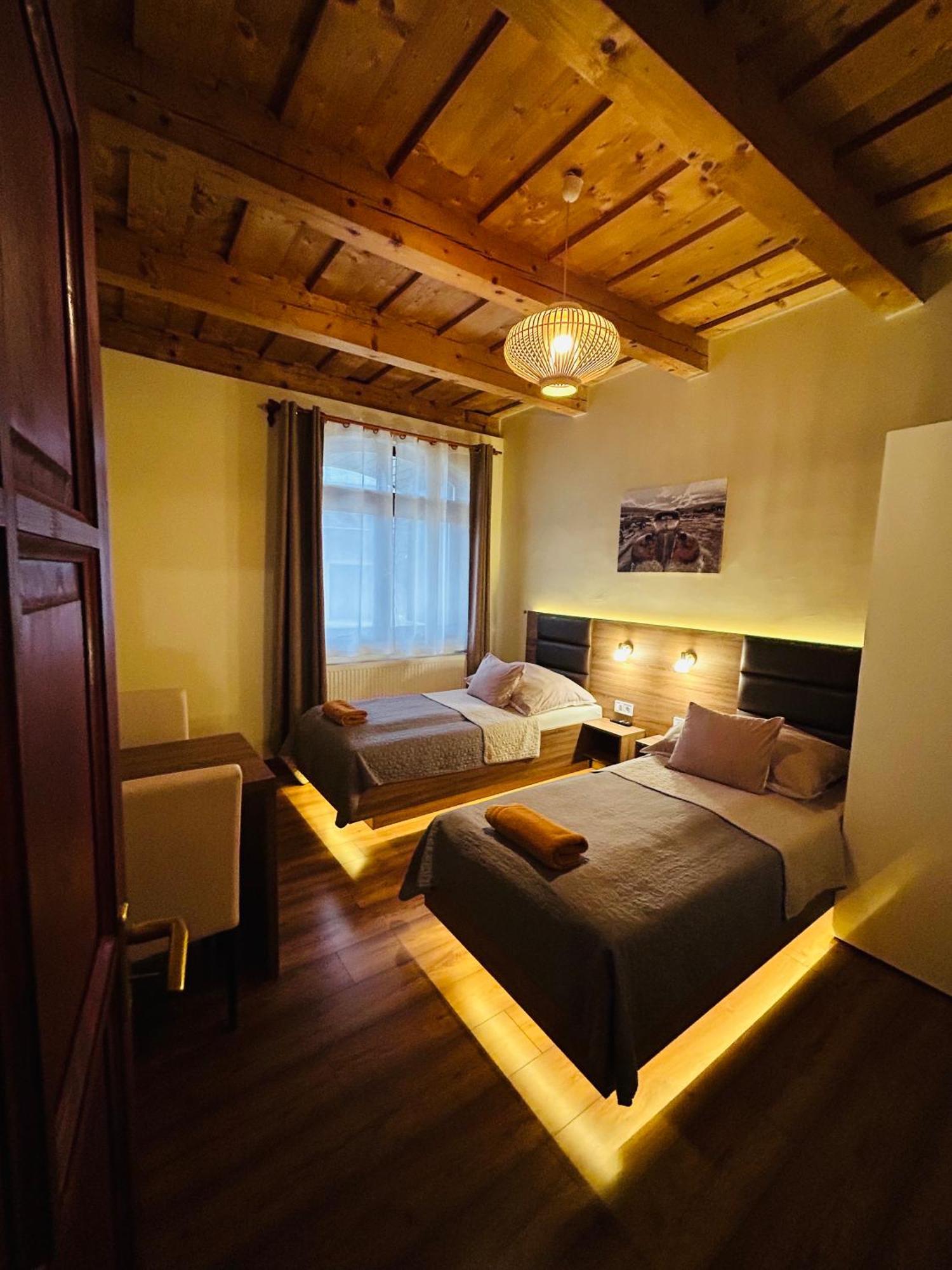 Harmonia Vendeghaz Hotel Miskolc Eksteriør billede