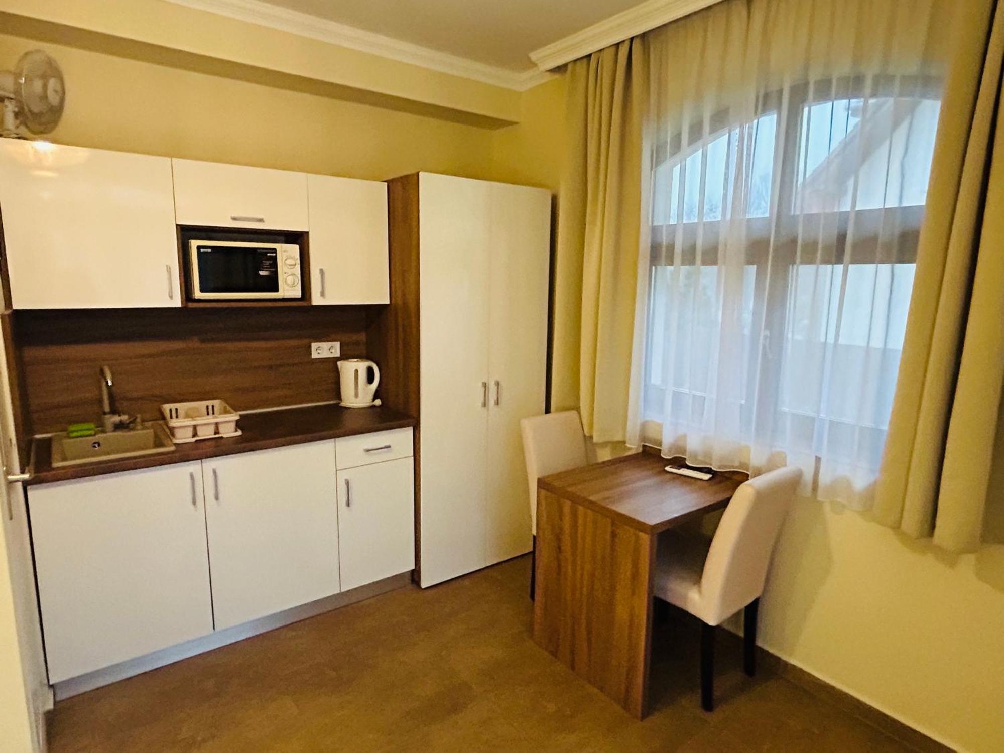 Harmonia Vendeghaz Hotel Miskolc Eksteriør billede