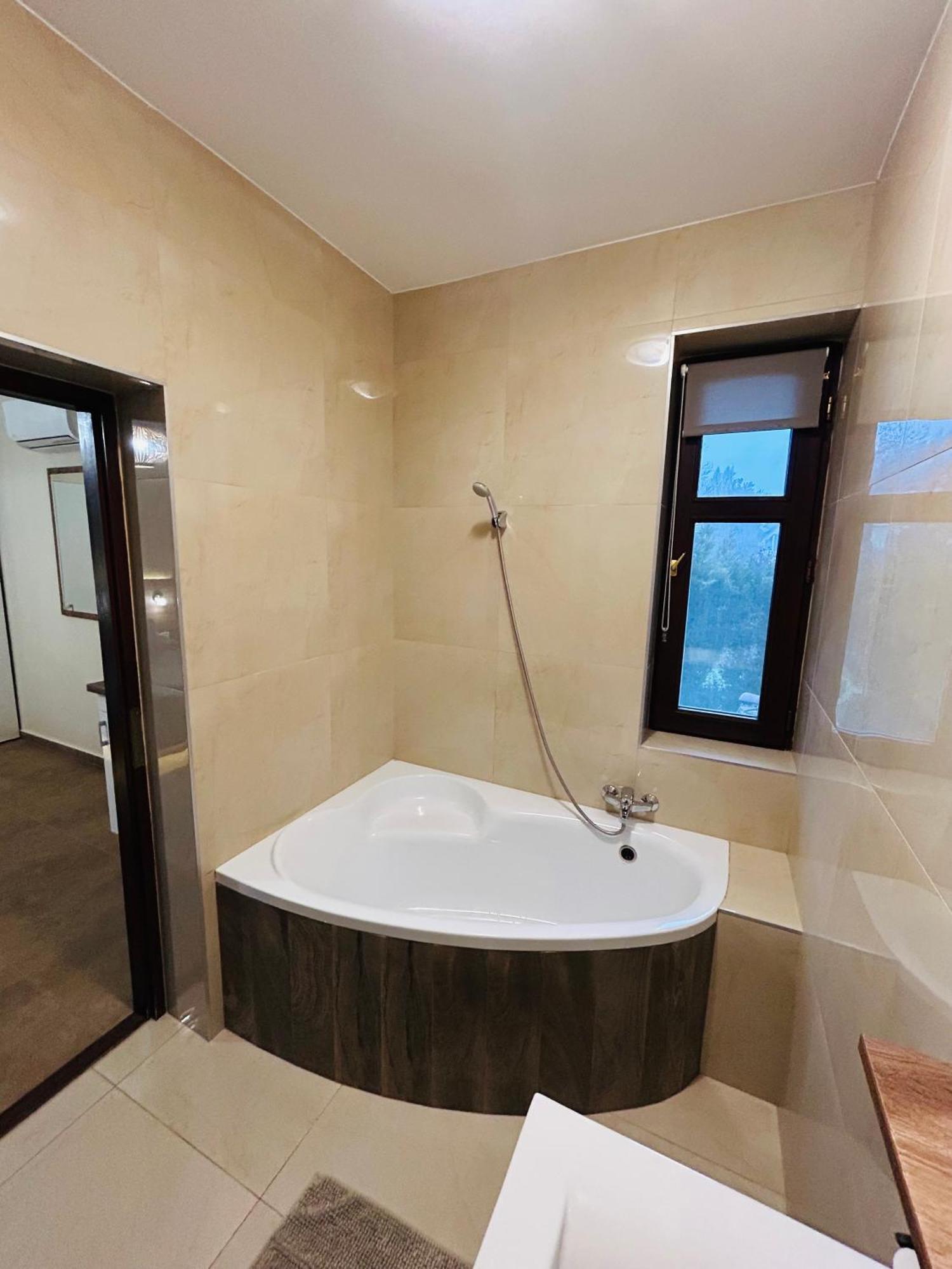 Harmonia Vendeghaz Hotel Miskolc Eksteriør billede
