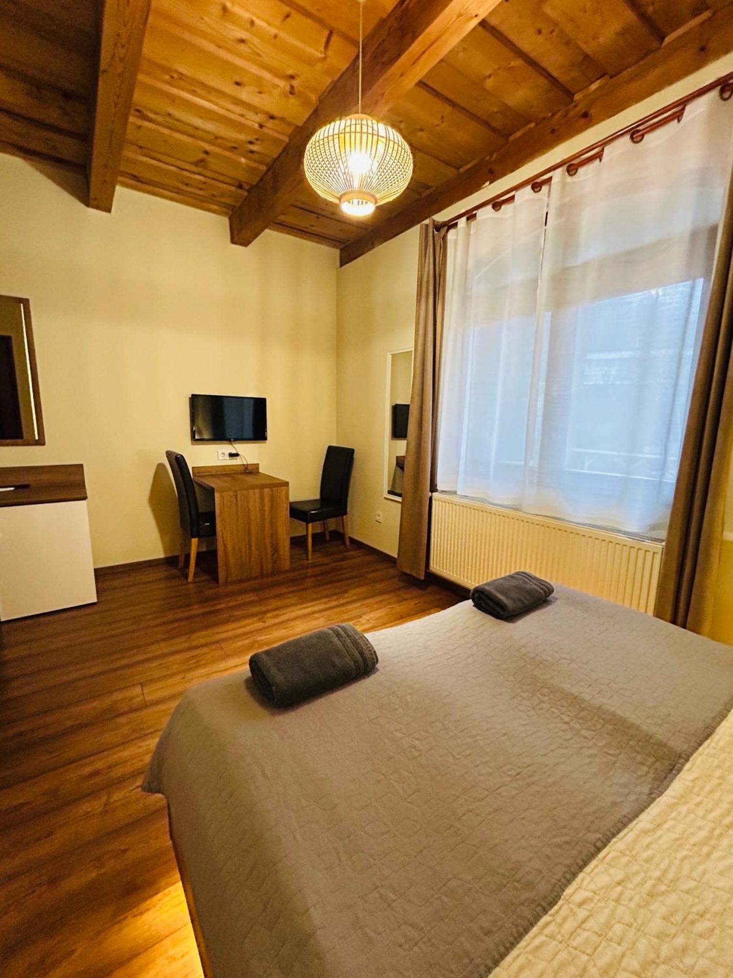 Harmonia Vendeghaz Hotel Miskolc Eksteriør billede