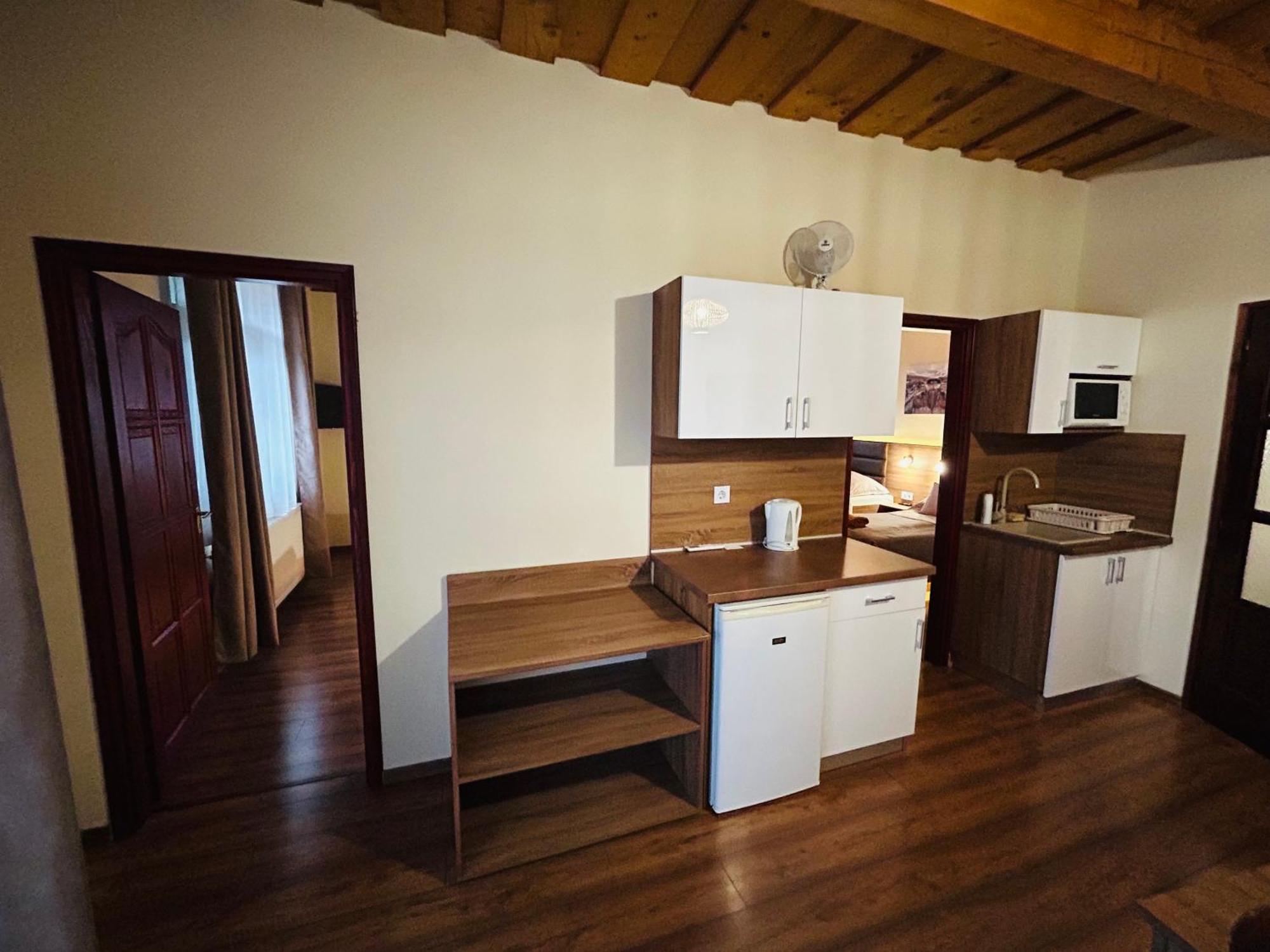 Harmonia Vendeghaz Hotel Miskolc Eksteriør billede
