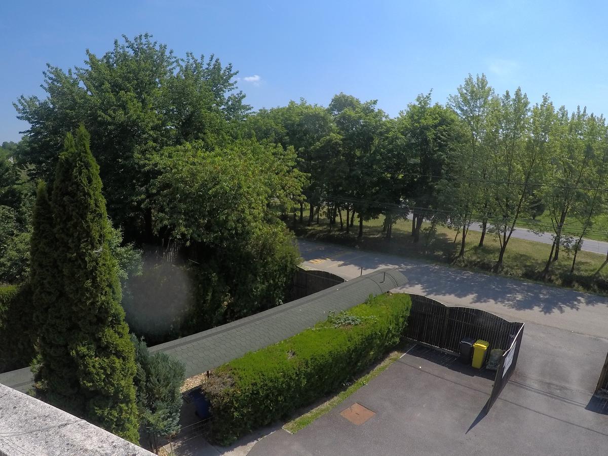 Harmonia Vendeghaz Hotel Miskolc Eksteriør billede
